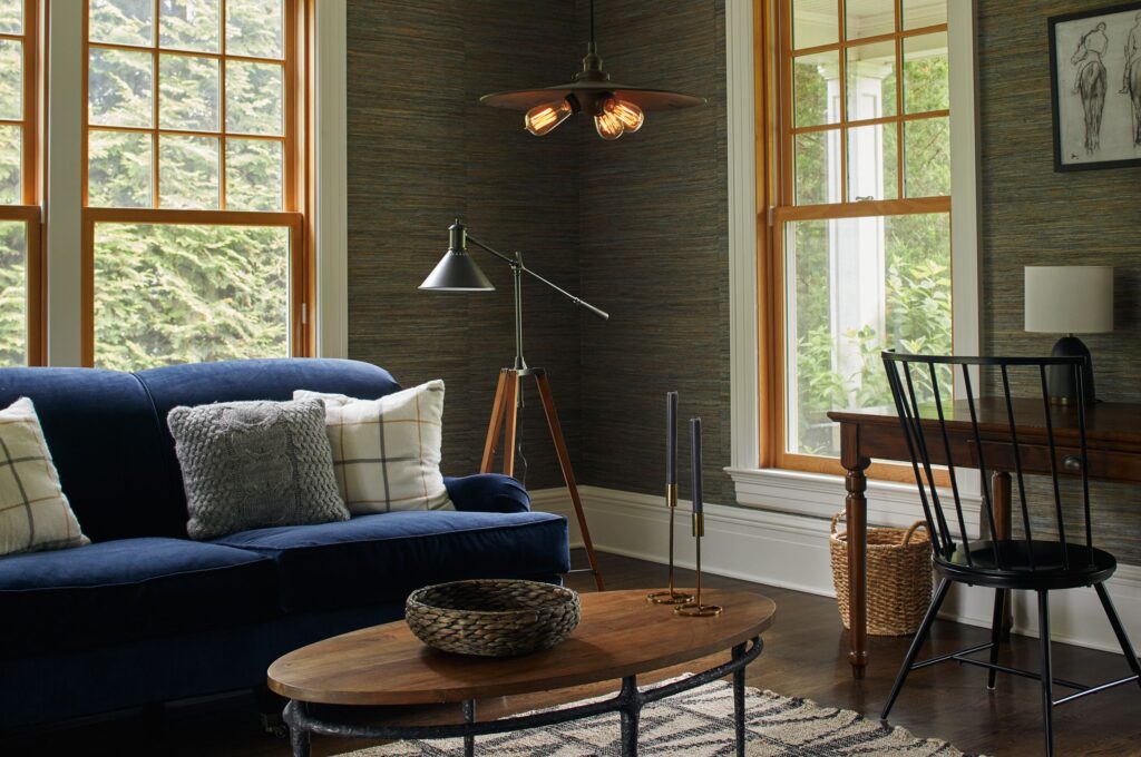 What Color Goes With Navy Blue Home Decor